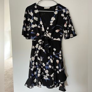 Vera & Lucy Via Nasty Gal Tie Front Peek-a-boo Dress Size Medium